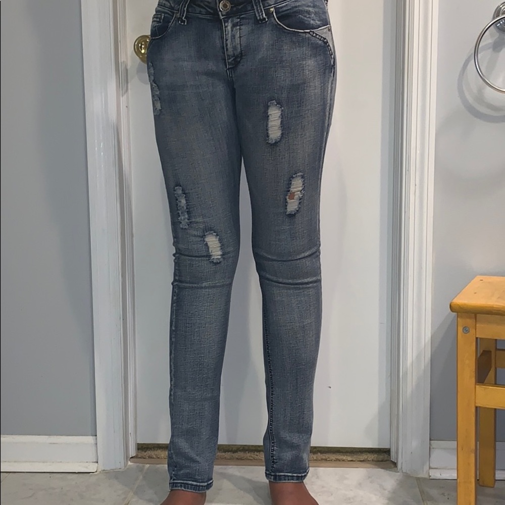 Distressed Skinny Stretch Jeans